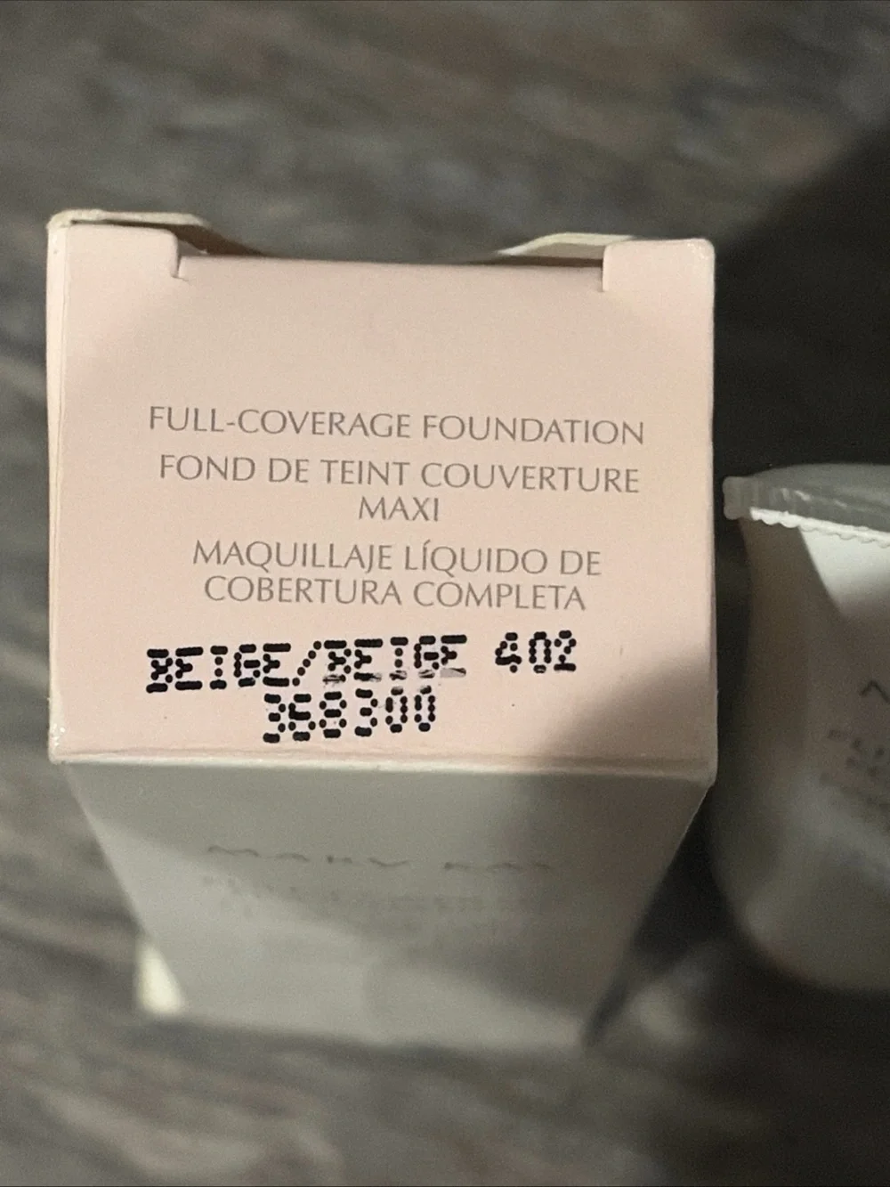 MARY KAY Medium-Coverage Foundation BEIGE 402 Liquid 1 Fl Oz 368300 NIB Pink Cap